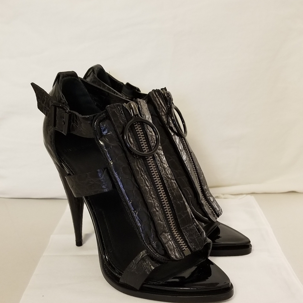 *Host Pick* Givenchy Black Leather Sandals Heels Authentic - Picture 4 of 9